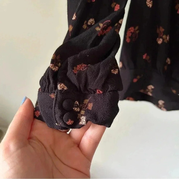 Madewell | Délicate Wrap  Blouse - Picture 6 of 8